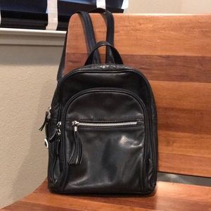 Gianni Conti Black Leather Backpack
